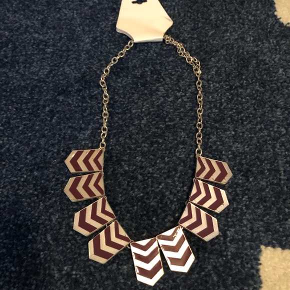 Jewelry - Chevron necklace